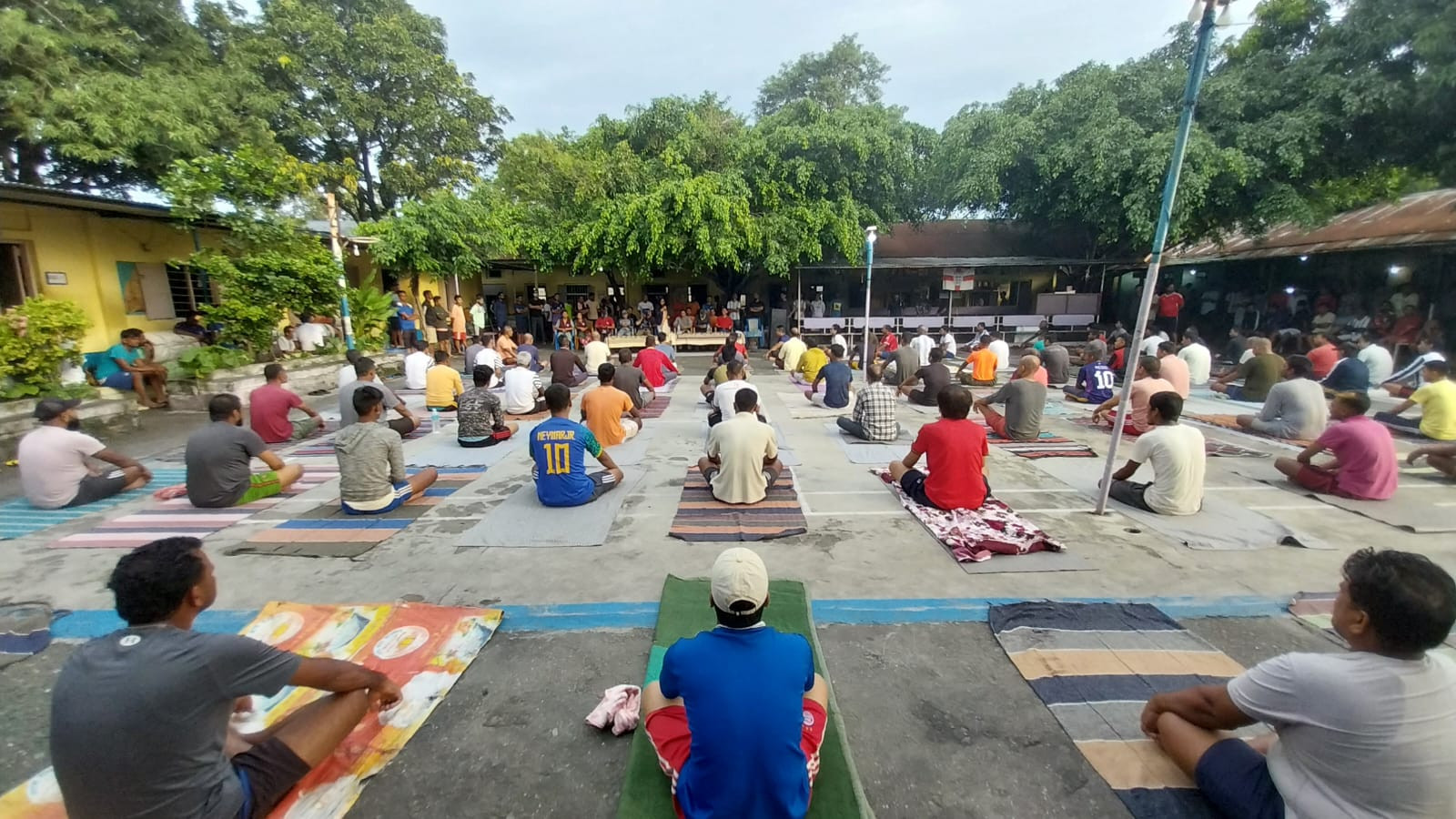 मिति २०८०।०६।१५ गते कारागार कार्यालय, झुम्कामा सञ्चालित याेग शिविर ।